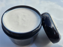 Load image into Gallery viewer, Honey Goat Buttercream Moisturizer Vanilla Bean Edition