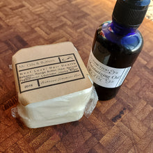 Load image into Gallery viewer, Babassu Shampoo Bar and oil Combo